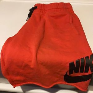 Red Nike shorts. Size xl